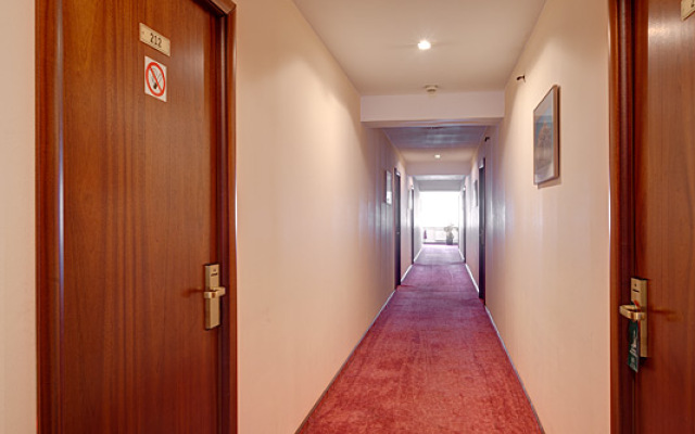 Ozyory Hotel