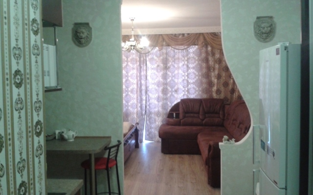 Apartamentyi V Dome U Grecheskoj Horyi