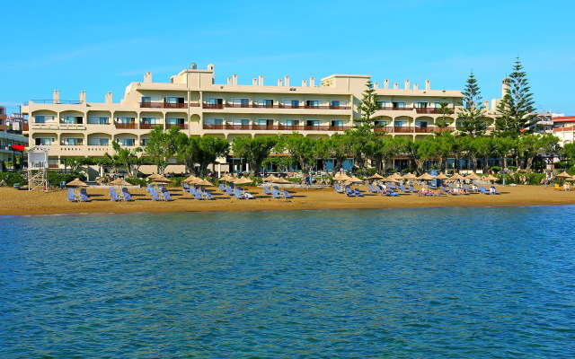 Santa Marina Beach Hotel