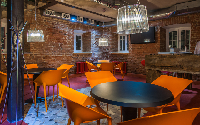 Design Bronze Boar Hotel