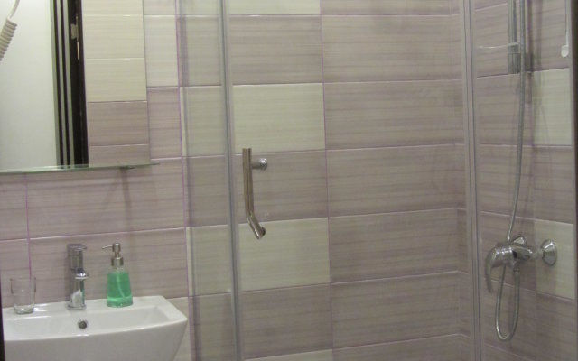 Duet Hotel