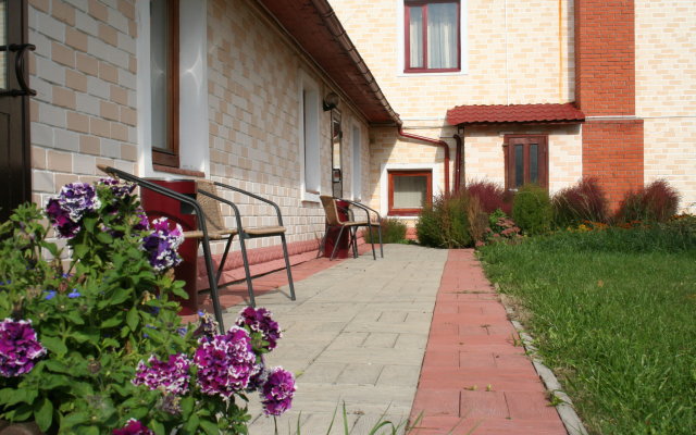 Podvorye Guest House