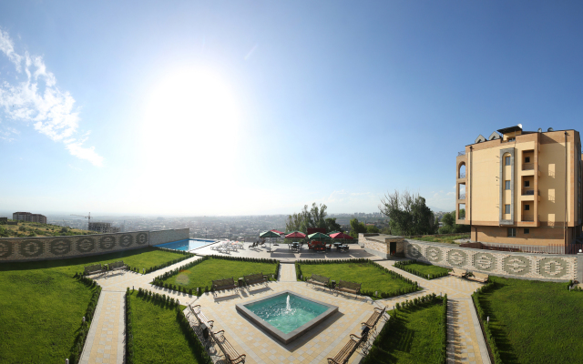 Nare Hotel