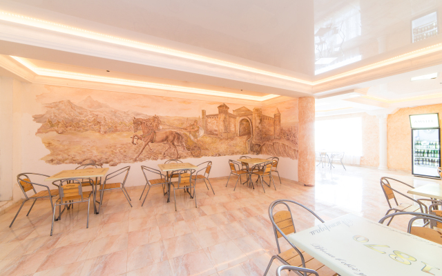 Guest House Guenos-Plaza