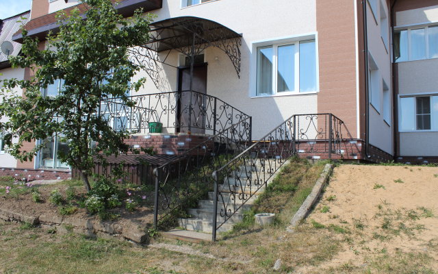 Guest House On Lesnaya Street