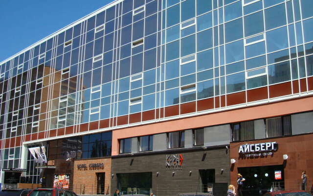 Отель Айсберг