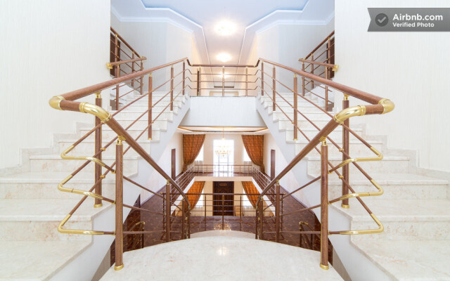 Guest House Guenos-Plaza