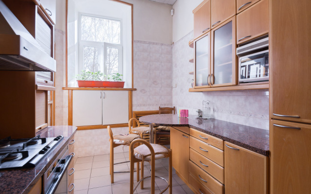 Versal Na Tverskoi Living Quarters