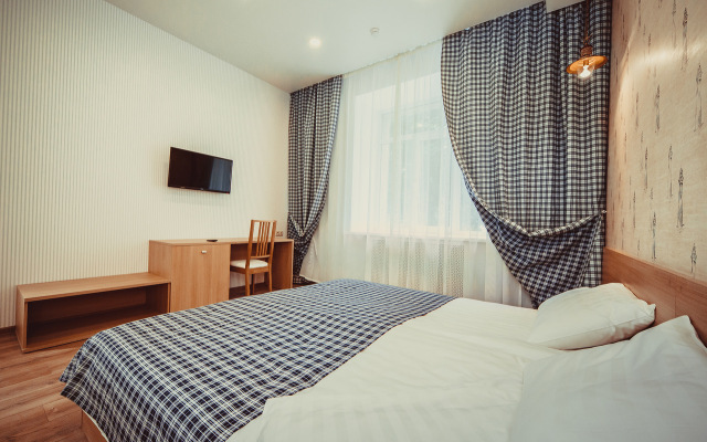 Paluba Mini-Hotel