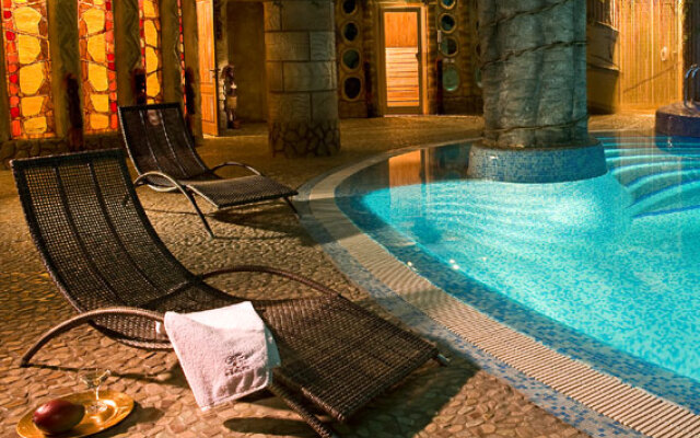Maidan Palace Hotel