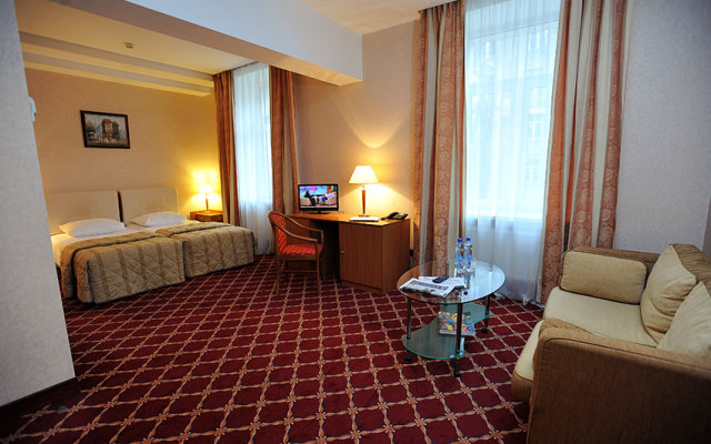 Oksana Hotel