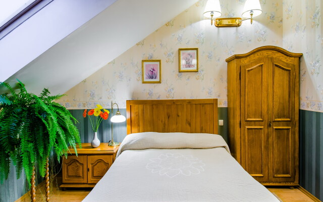 Sherborn Apart-Hotel