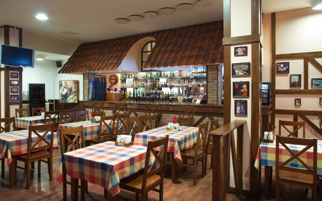 Susanin Park Hotel