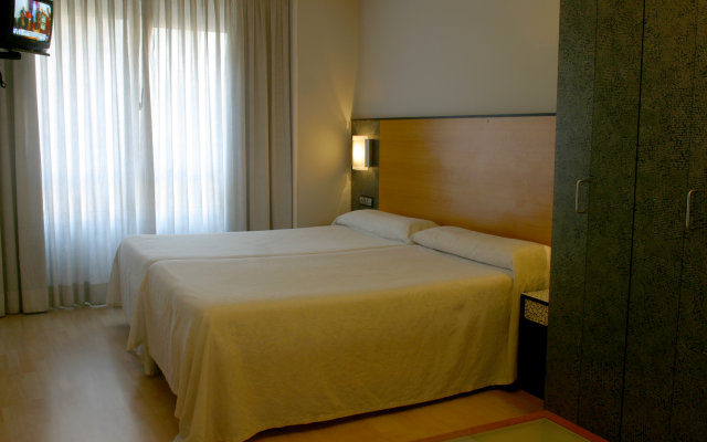 Отель City House Pathos Gijón