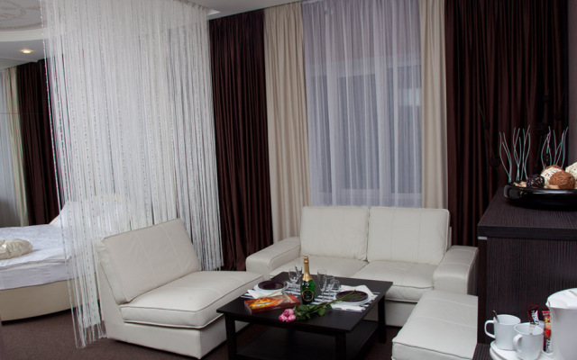PARKOFF Hotel