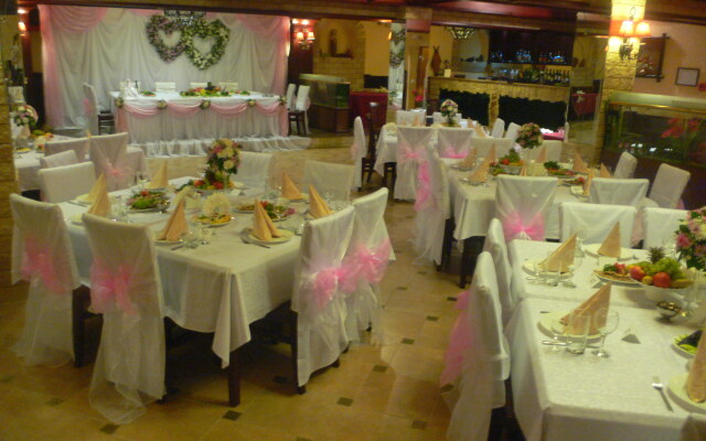 Uyut Grand Hotel