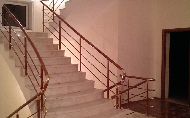 Guest House Guenos-Plaza