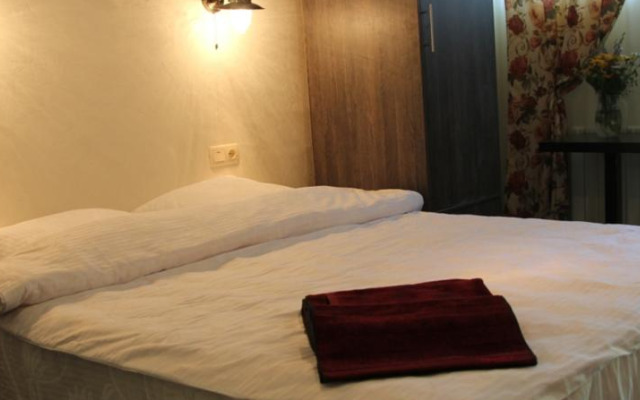 Hata Guest House