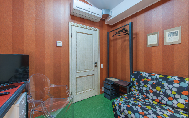 Design Bronze Boar Hotel