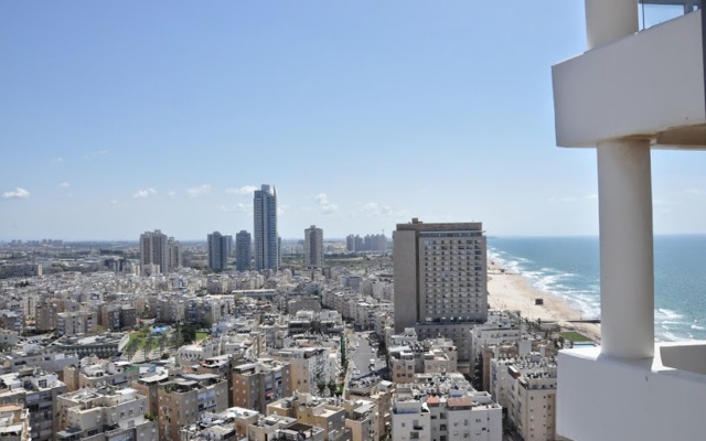 ARENDAIZRAIL Bat Yam