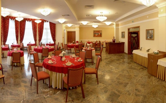 Volzhskaya Riviera Hotel