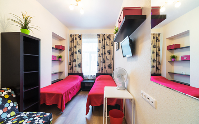 Mini-Mani Na Krilova Hostel