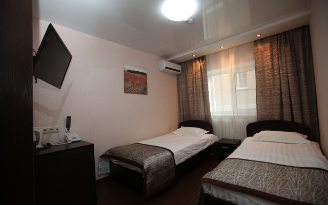 Zarina Hotel