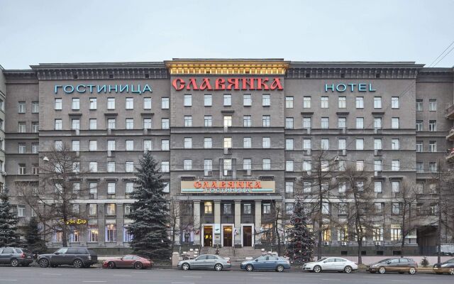 Slavyanka Hotel