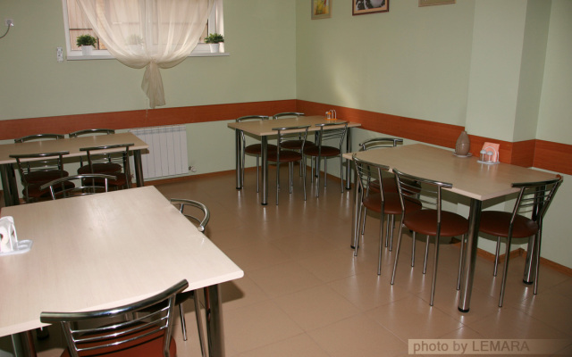 Larus Hotel