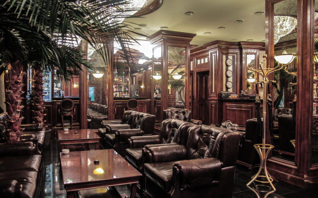 Royal Plaza Hotel