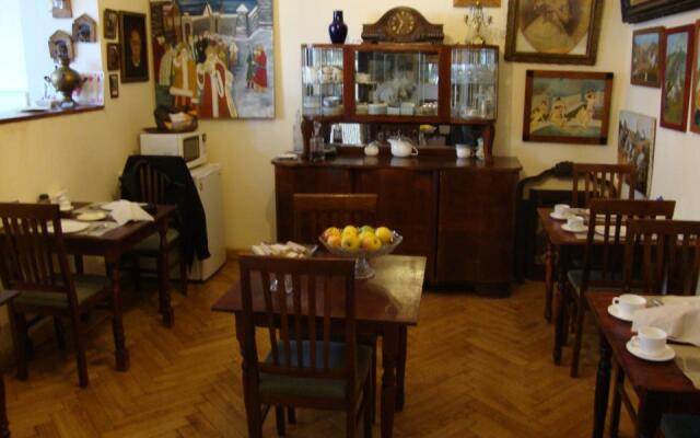 Gutsa Mini-hotel