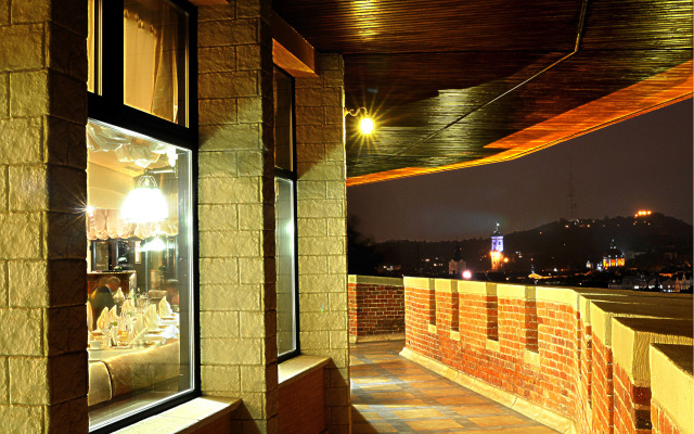 Citadel Inn Hotel & Resort