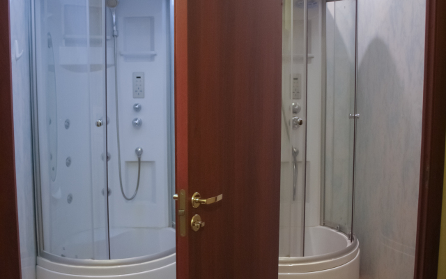 Yellow Pepper Living quarters