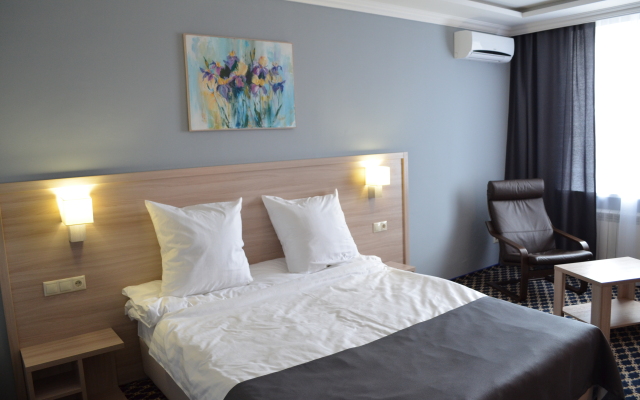 Apriori Hotel