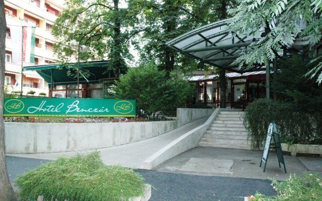 Hotel Benczur