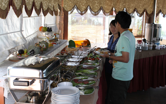 Tashkonak Hotel