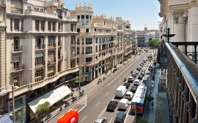 Отель Catalonia Gran Via