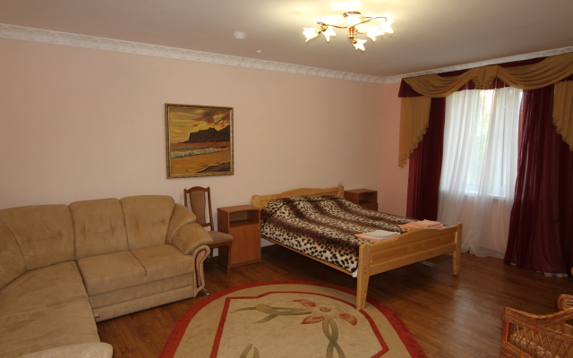 Eva Hotel