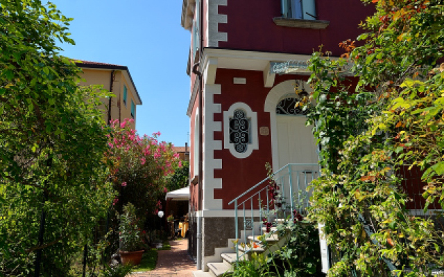 Villa Angelica Guesthouse