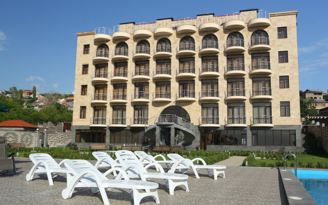 Отель Наре