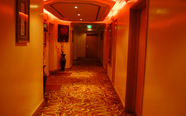 Kings Square Hotel