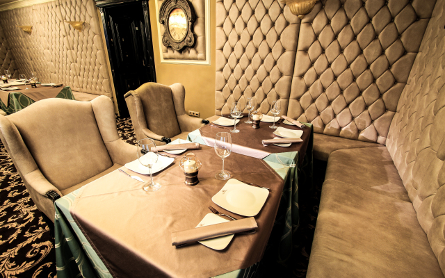 Royal Plaza Hotel