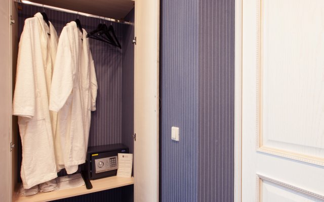 Alex Residence Hotels Hotel