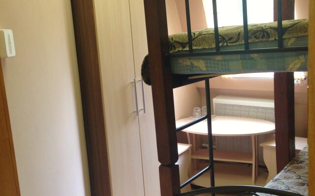 Arenda Littlеl Living Quarters
