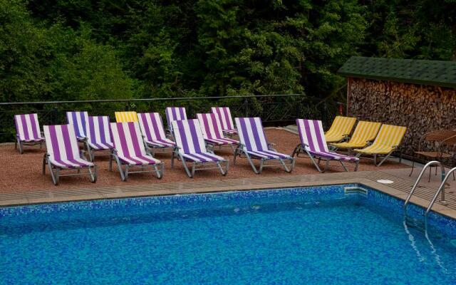 Lavanda Country Club Hotel