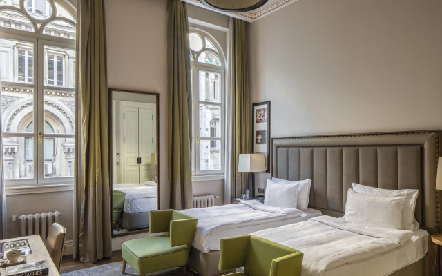 The Bank Istanbul, a Member of Design s
