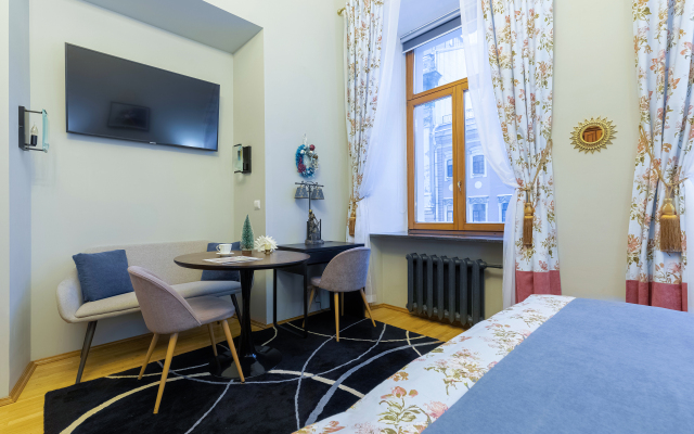 OM Apartments