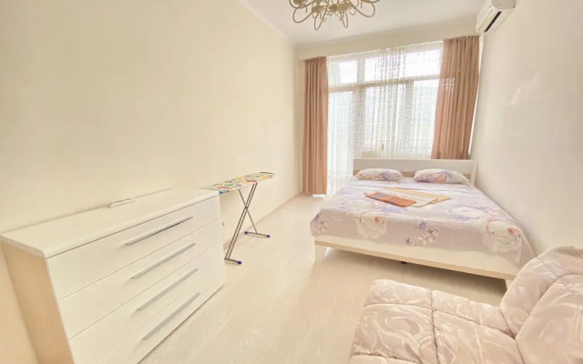 Komfort S 2 Spalnyami I Balkonom M2 Apartment