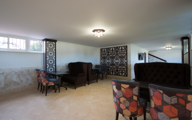 Seven Hotel