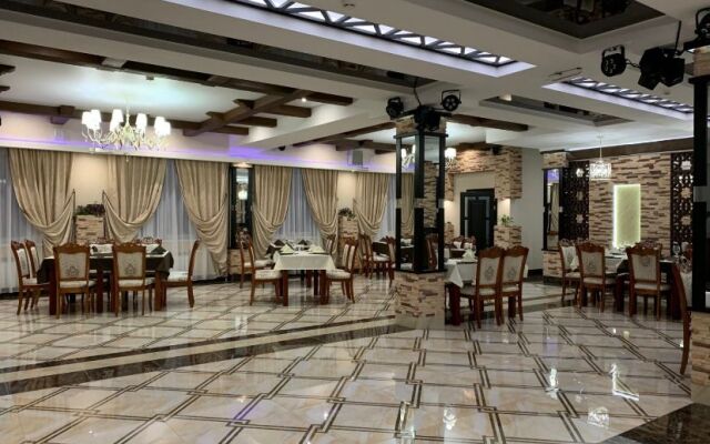 Karavan Hotel